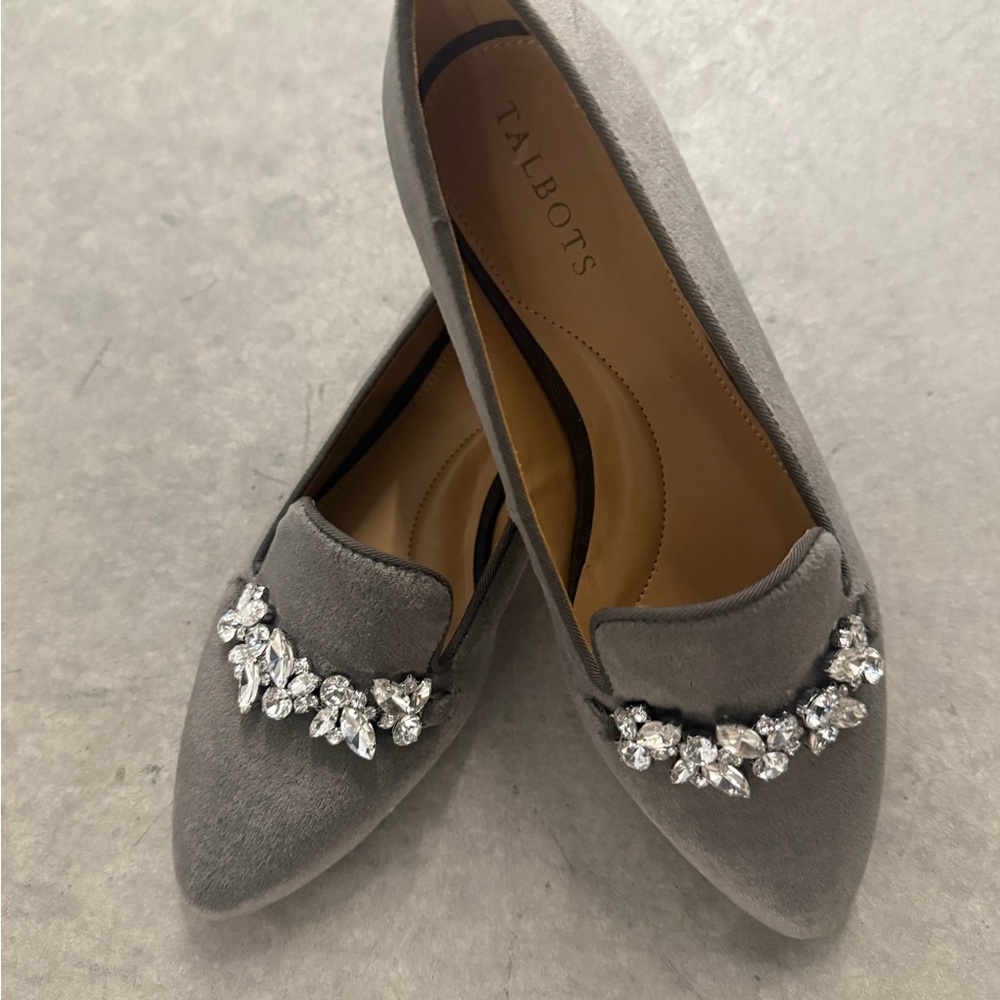 Talbots Gray Velvet shoes with Rhinestones Embelisbments